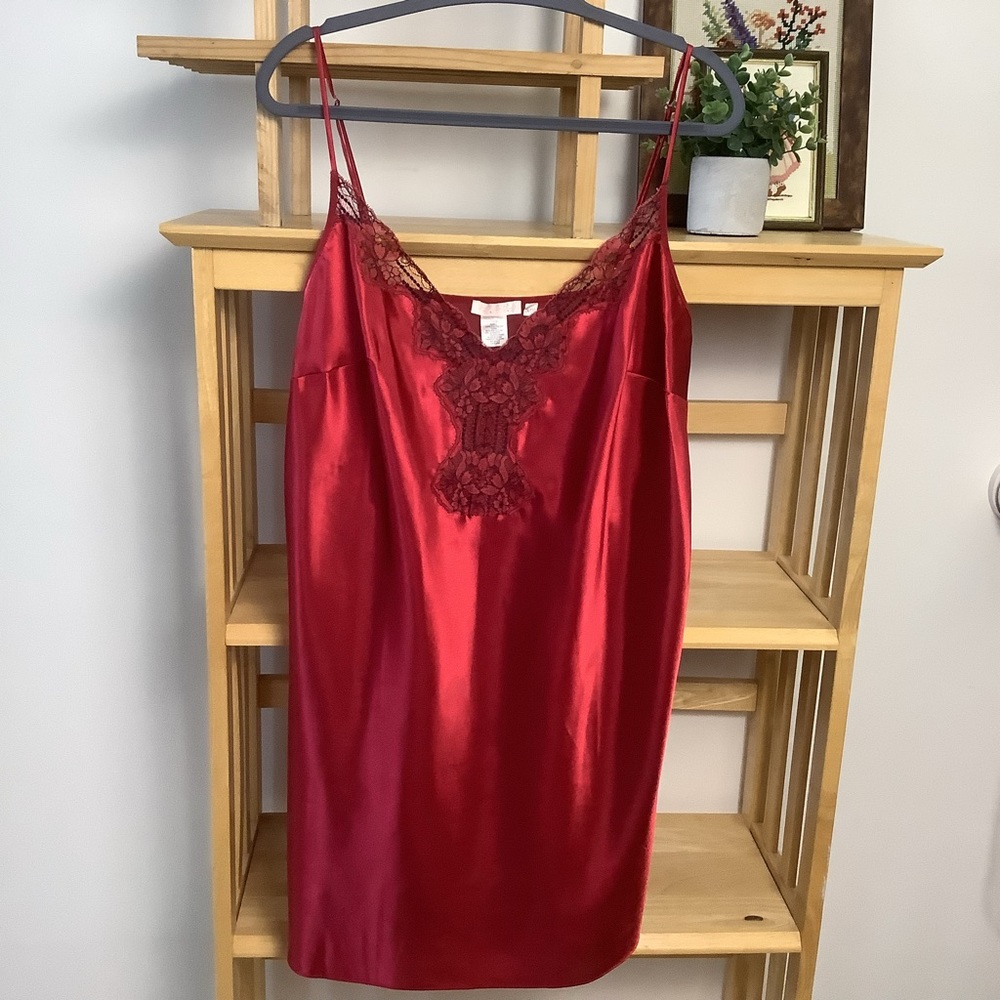 2/$40 CERIE 2X Silky Red Slip Nightgown w Navy Embroidery, Mesh Back & Gorgeous